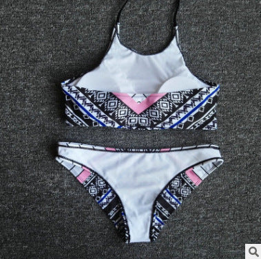 Damen Hochgeschlossener Bikini mit grafischem Muster EB