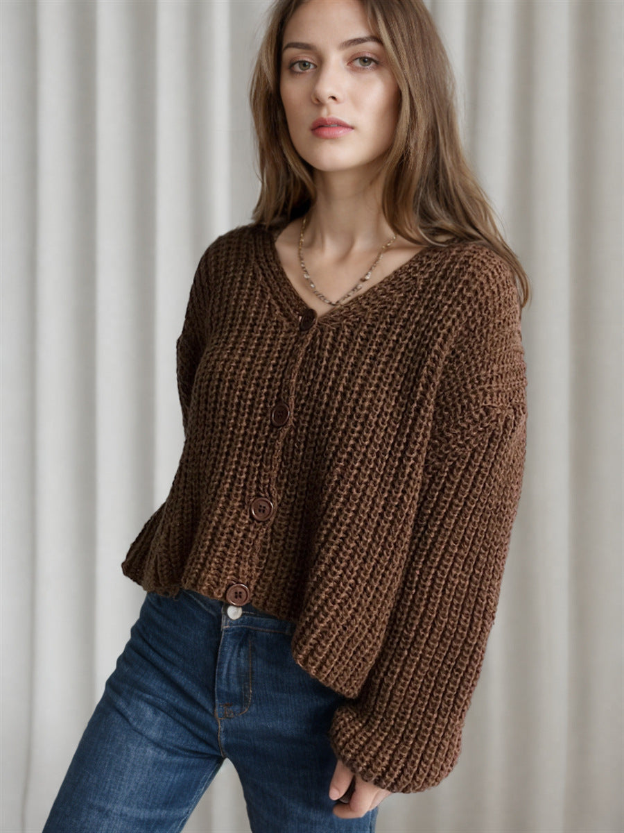 Damen Grobstrickjacke mit modischen Knopfdetails und lässigem Schnitt EB