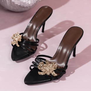 Damen geschlossene Pantolette mit funkelnder Blumenapplikation EB