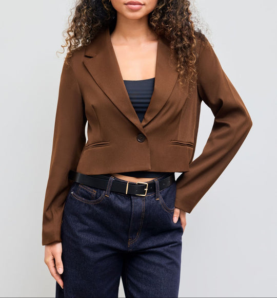 Damen Kurzblazer im Cropped‑Schnitt mit Reverskragen und ein‑Knopf‑Verschluss EB