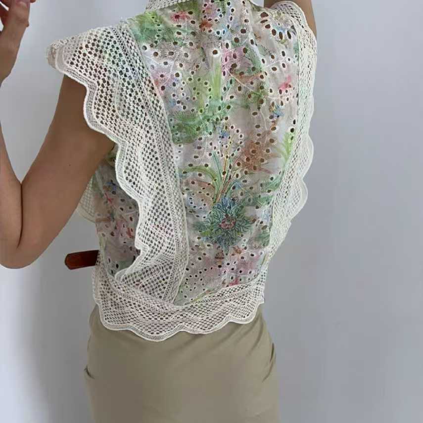 Damen elegante Bluse mit Cut-Out-Ärmeln und schickem Spitzenbesatz EB