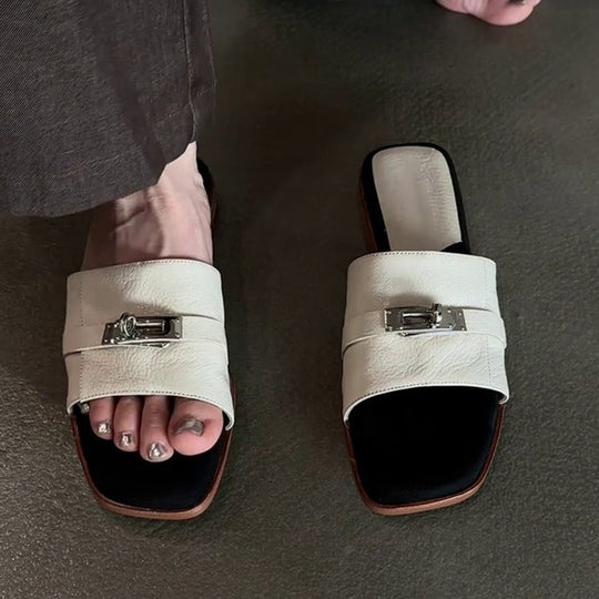 Damen modische Slide-Pantoletten mit elegantem Schnallenakzent und rutschfester Sohle EB