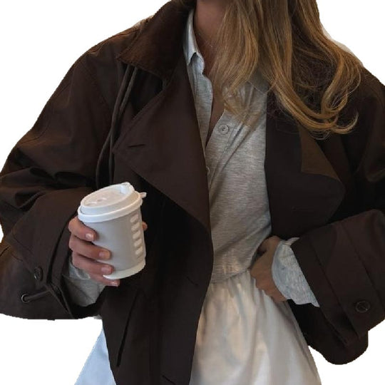 Damen Kurze Jacke mit lässigem Schnitt und großen Taschen EB