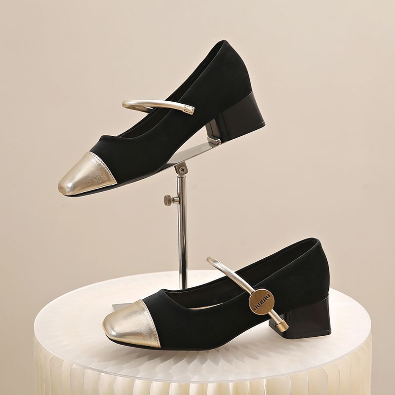 Damen Mary Jane Schuhe mit glänzendem Absatz EB