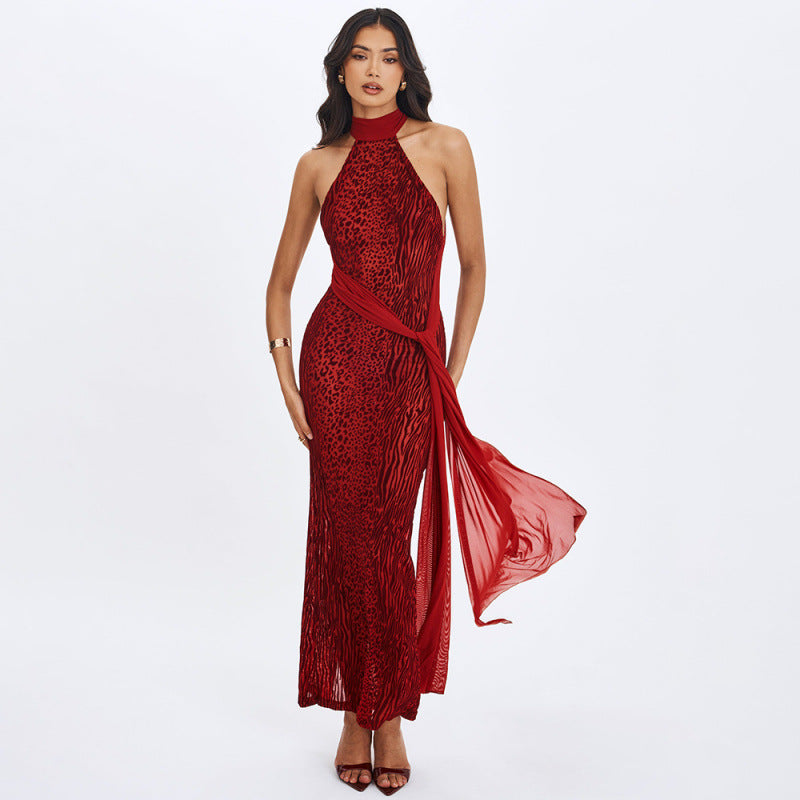 Damen Maxikleid mit aufregendem Wickeldesign und elegantem Halterkragen EB