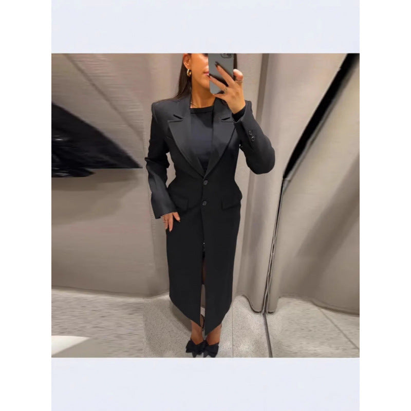 Damen Eleganter Longblazer mit schmaler Silhouette und klassischen Details EB