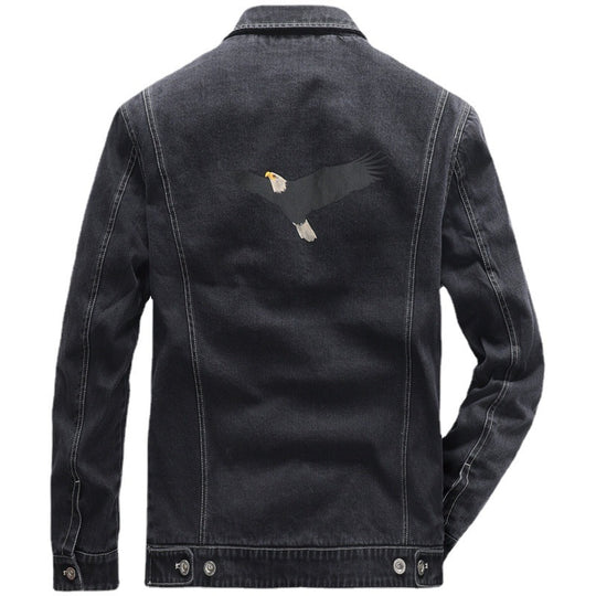Herren Jeans-Truckerjacke mit Stickdetail und aufgesetzten Taschen EB
