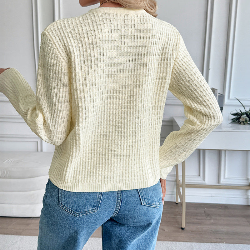 Damen Strukturiertes Feinstrick-Cardigan mit Rundhals, Holzknöpfen und aufgesetzten Taschen EB