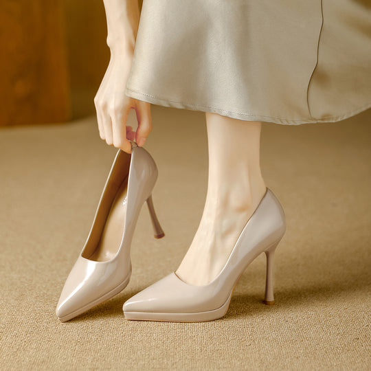 Damen stilvolle spitze High Heels mit glänzender Oberfläche EB