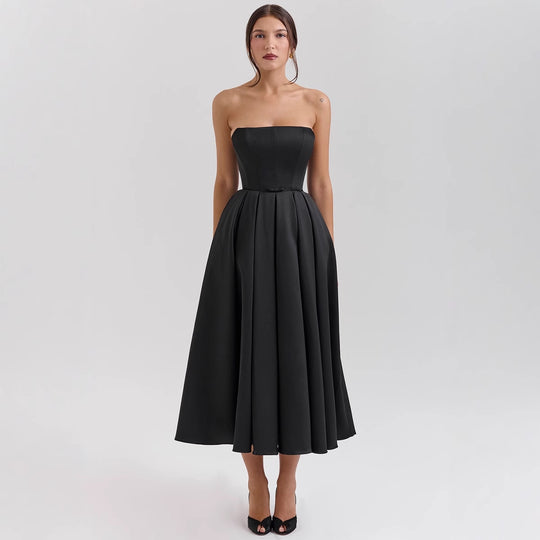 Damen Maxikleid mit schulterfreiem Design und voluminösem Saum EB