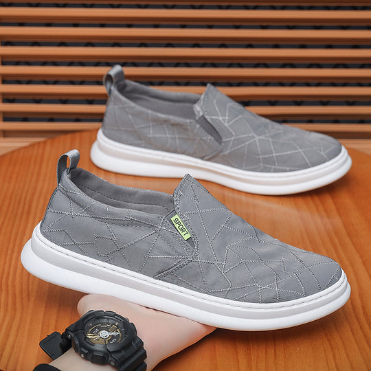 Damen Slip-On Sneakers mit atmungsaktiver Oberflächenstruktur und flexibler Sohle EB
