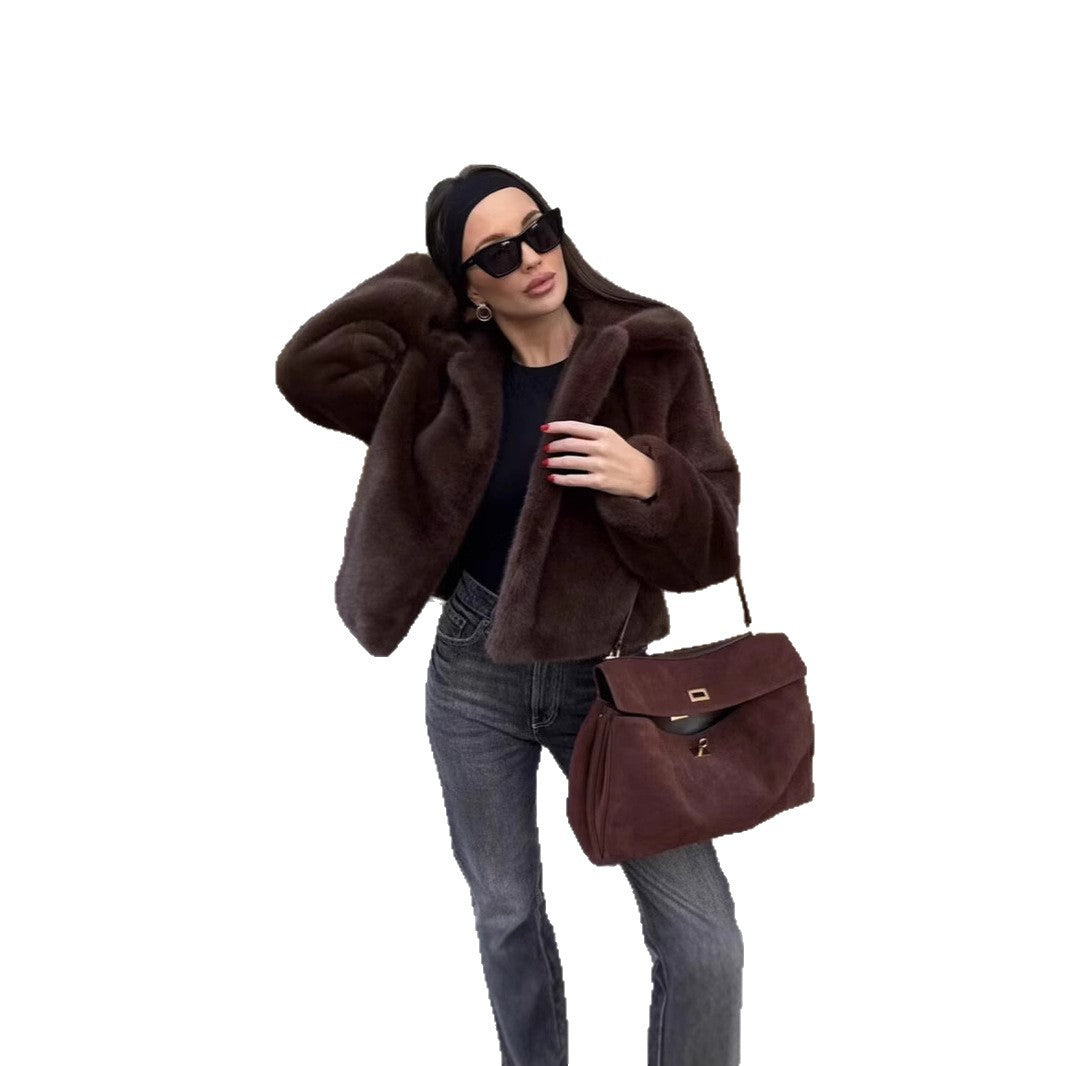 Damen stilvolle Kunstfelljacke mit modischem Revers EB
