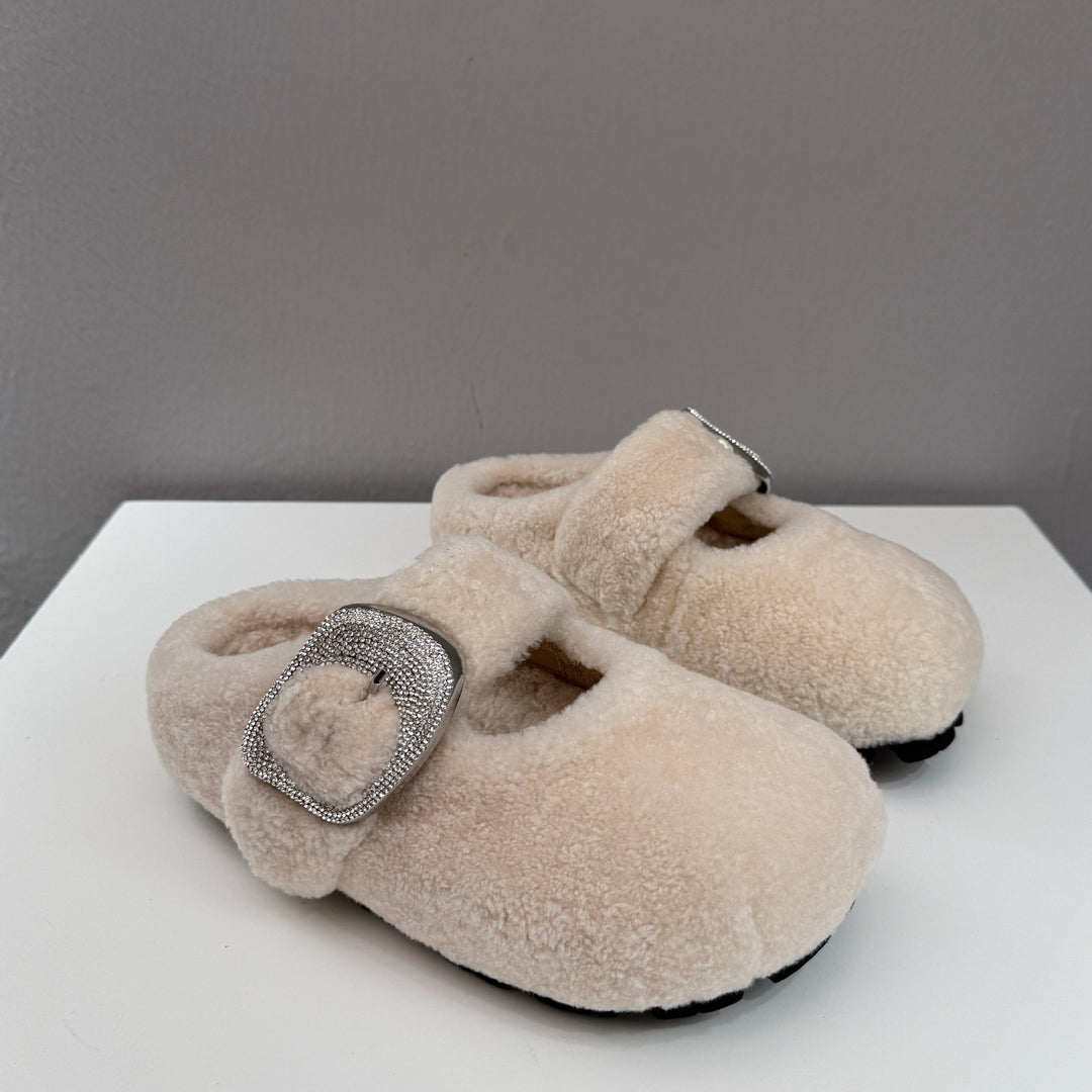 Damen Hausschuhe aus weichem Fleece mit modischem Schnallenverschluss EB