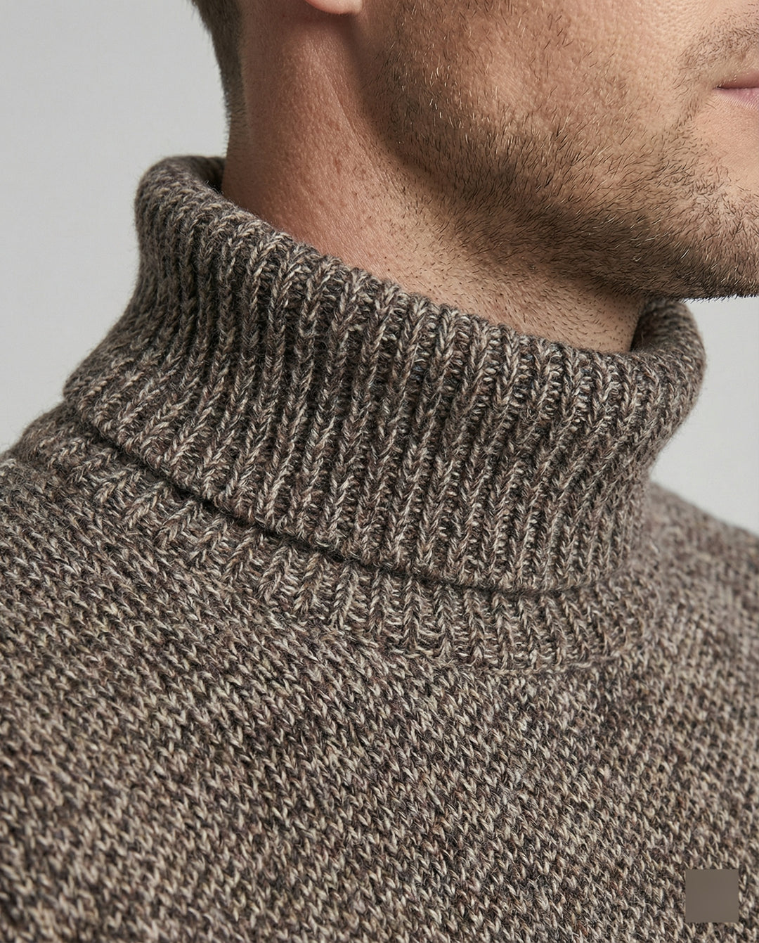Herren Rollkragenpullover aus weicher Strickware EB