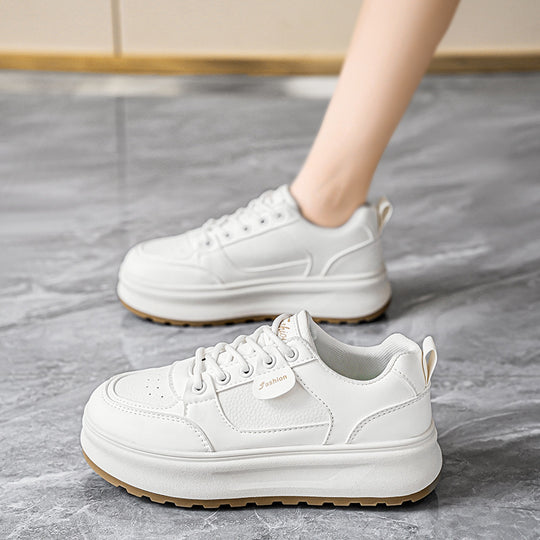 Damen Sportliche Plattform Sneakers mit extra dämpfender Laufsohle und flexibler Passform EB