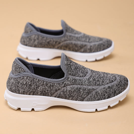 Damen Bequeme Slip-On Sneakers mit rutschfester Sohle und atmungsaktivem Obermaterial EB