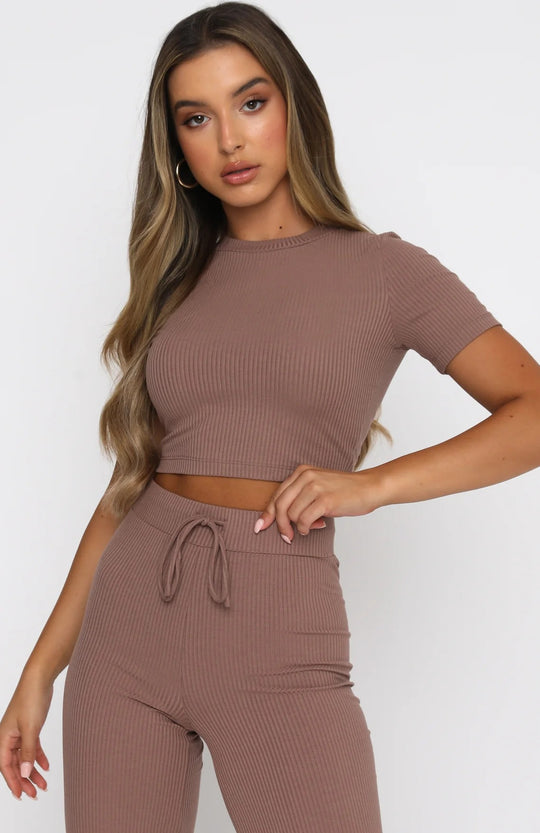 Damen Geripptes Crop-Set aus Stretch‑Jersey mit taillenhoher Kordel-Hose EB