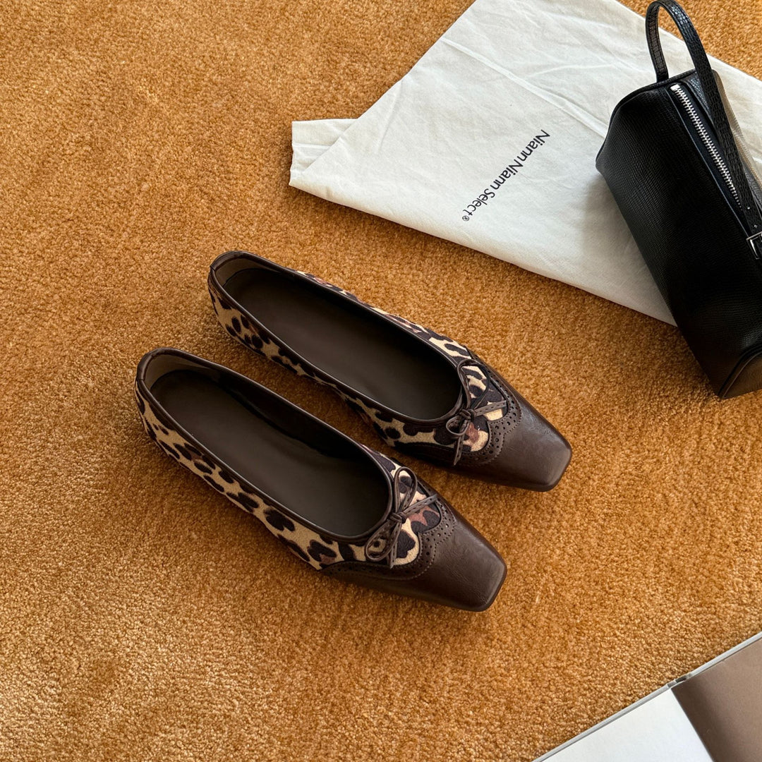 Damen Elegante Ballerinas mit modischem Riemchen und einzigartiger Oberflächenstruktur EB
