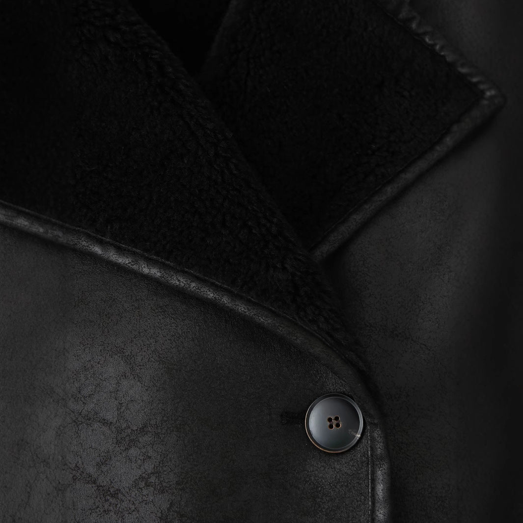 Damen Kunstlederjacke mit luxuriösem Fellkragen und praktischen Taschen EB