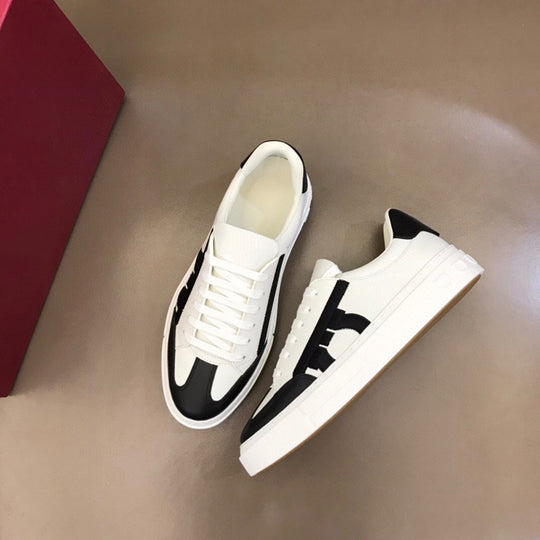 Damen Sportliche Sneakers mit stilvollem Kontrast-Design und gepolsterter Innensohle von EB
