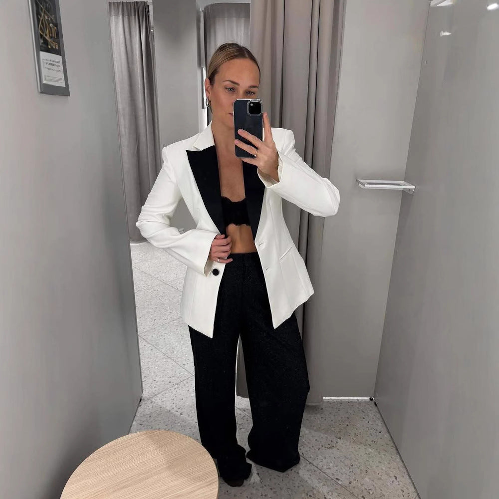 Damen Blazer mit kontrastierendem Revers EB
