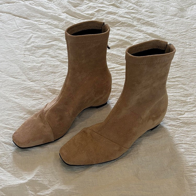 Damen elegante Ankle Boots mit spitz zulaufender Zehenpartie und komfortablem Blockabsatz EB