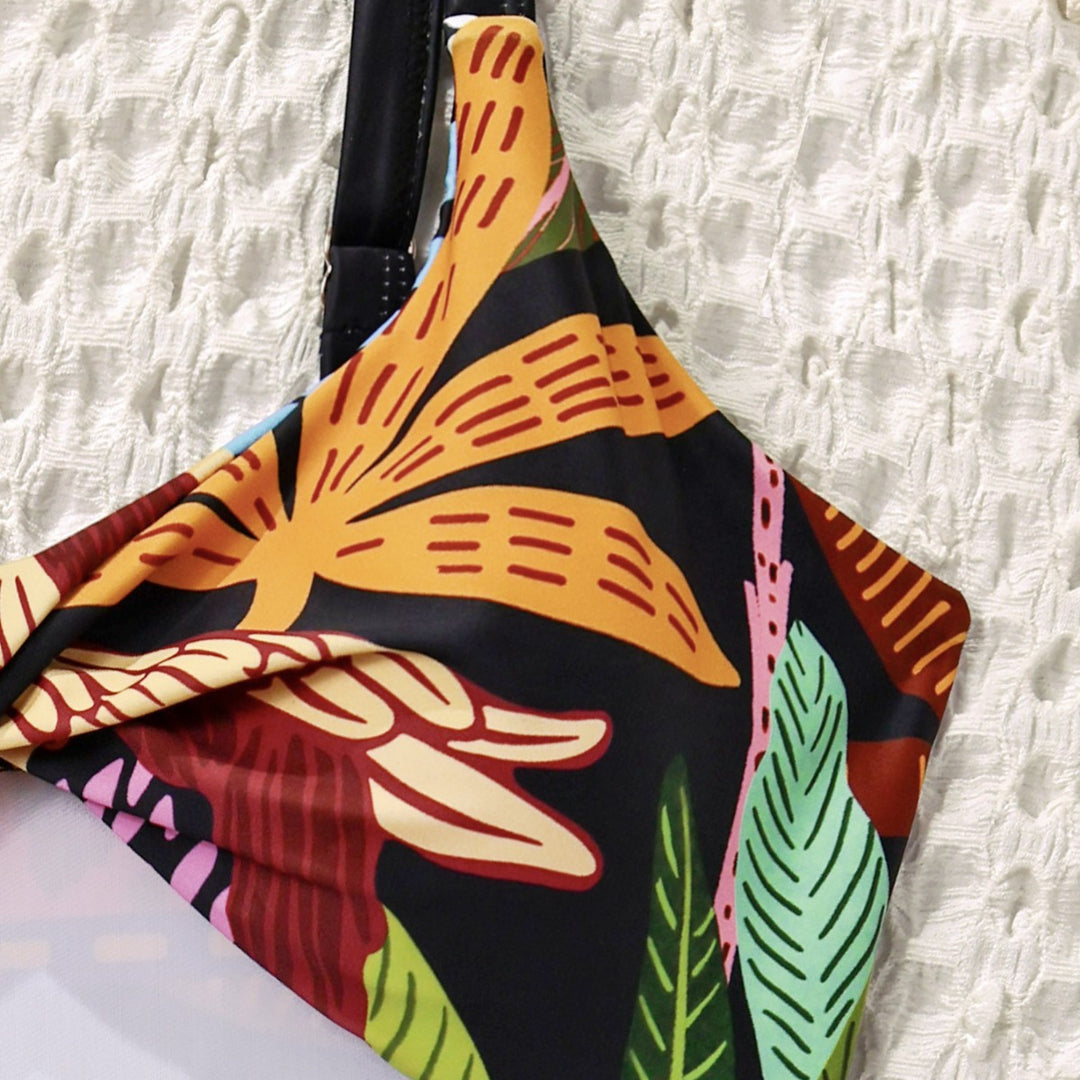 Damen Bademode mit innovativem Cut-Out-Design EB