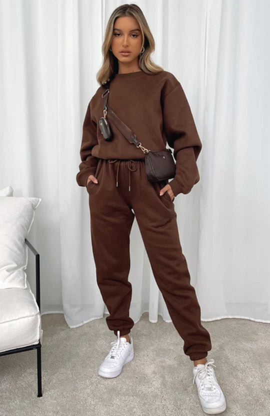 Damen nan zweiteiliges Cozy-Loungewear-Set mit Oversize-Rundhals und hochgeschnittener Jogginghose mit Kordelzug EB