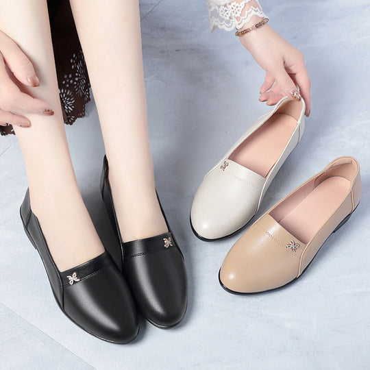 Damen elegante Slipper mit modischem Schmuckdetail und bequemer Sohle EB