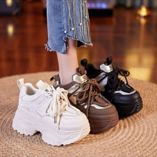 Damen Sportliche Chunky-Sneaker mit verstärktem Sohlenprofil und atmungsaktivem Obermaterial EB
