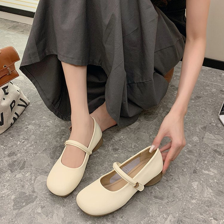 Damen Ballerina-Schuhe mit verstellbarem Riemchen und komfortablem Fußbett EB