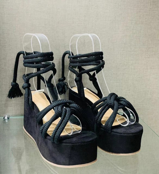 Damen Plattform-Sandalen mit geflochtenen Riemen EB