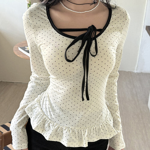 Damen nan tailliertes Longsleeve mit Rüschensaum, Tunnelzug und feinem Punktmuster EB