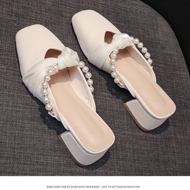 Damen Elegante Mules mit perlenverzierten Riemen und niedriger Blockabsatz EB