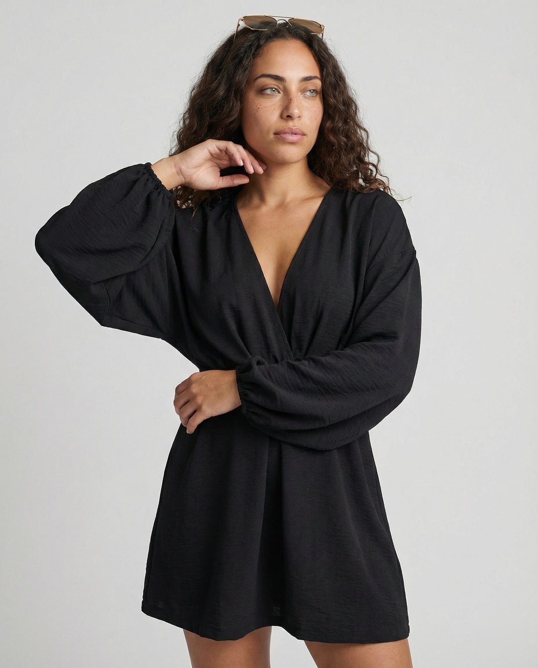 Damen sommerliche Kimono-Jacke mit lockerem Schnitt und dezenten Rüschendetails EB