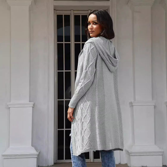 Damen Strickjacke mit Kapuze und stilvollem Zopfdesign EB
