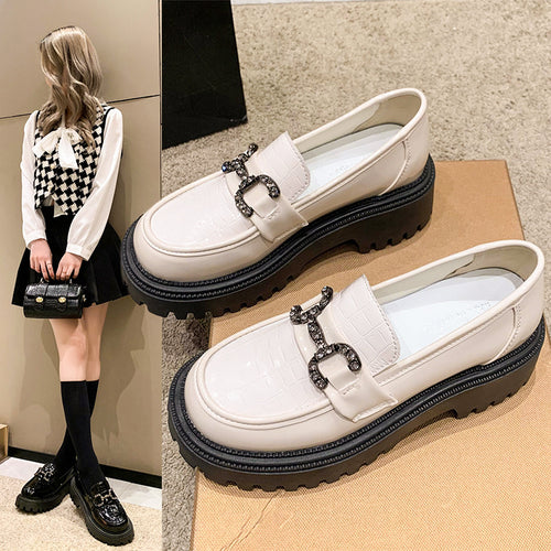 Damen Loafers mit modischer Krokodilprägung und dekorativem Schmuck-Riemen EB