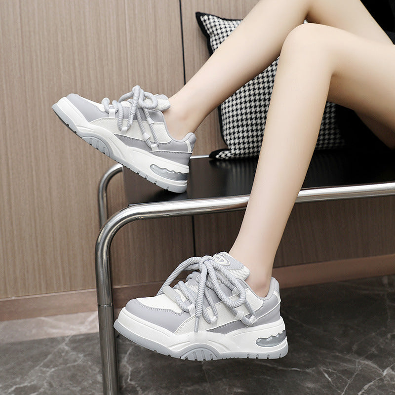 Damen Sportliche Sneakers mit gepolstertem Futter und stabiler Laufsohle EB