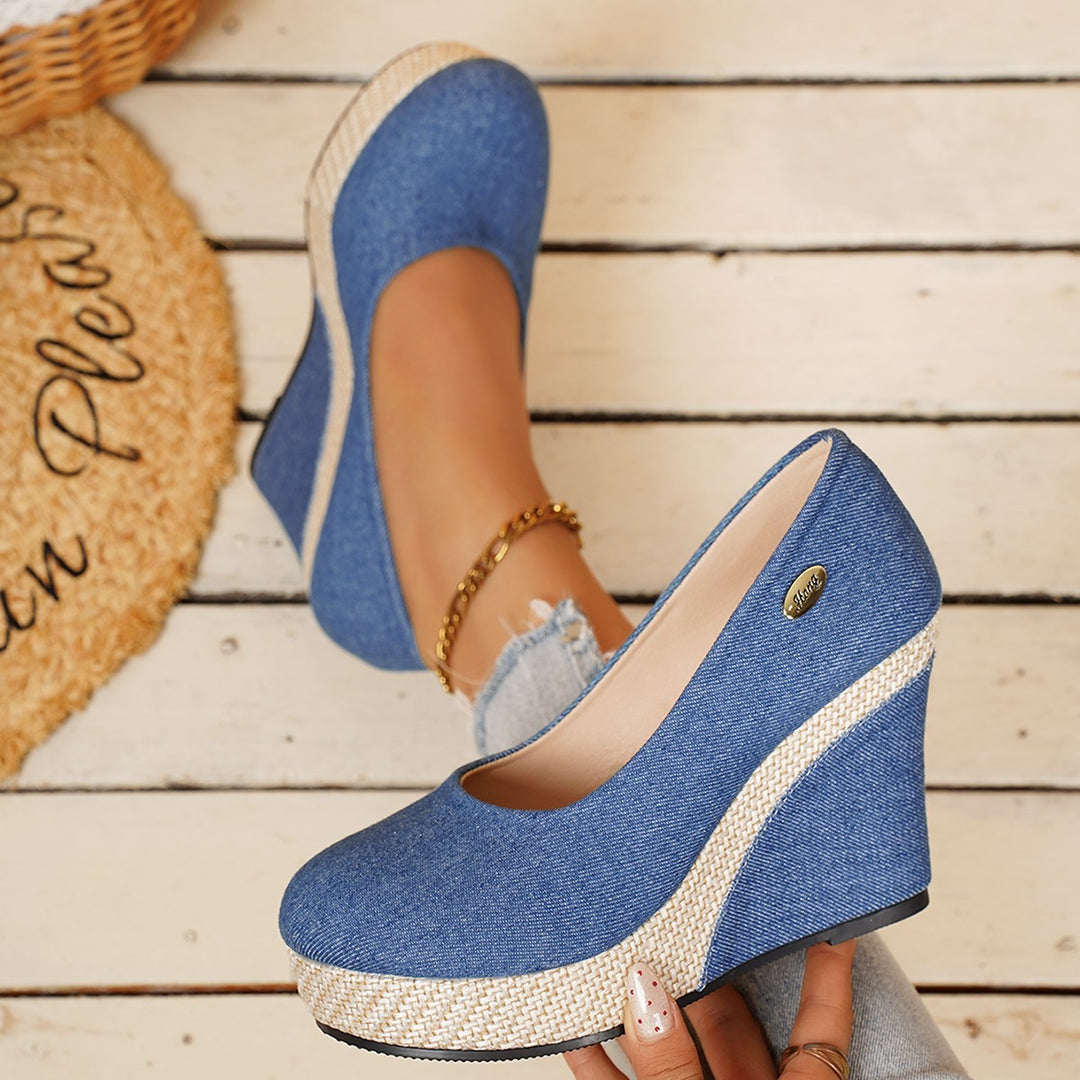 Damen Wedge-Pumps mit schnallenverziertem Fesselriemen und geflochtenem Absatz EB