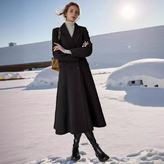 Damen eleganter Langmantel mit doppelter Knopfreihe und seitlichen Eingrifftaschen EB