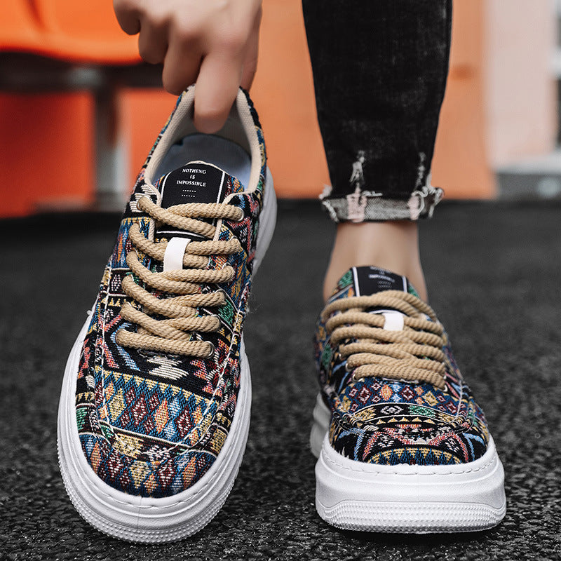 Damen modische Sneaker mit buntem Ethno-Muster und gepolsterter Sohle EB