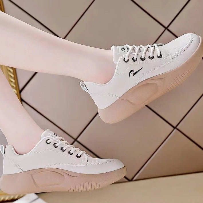 Damen Sportliche Sneakers mit bequemer Gummisohle und klassischem Design EB