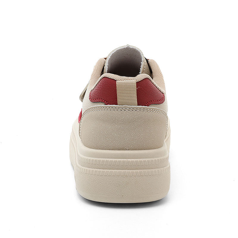 Damen Plateausneaker mit sportlicher Polsterung und modischem Design EB