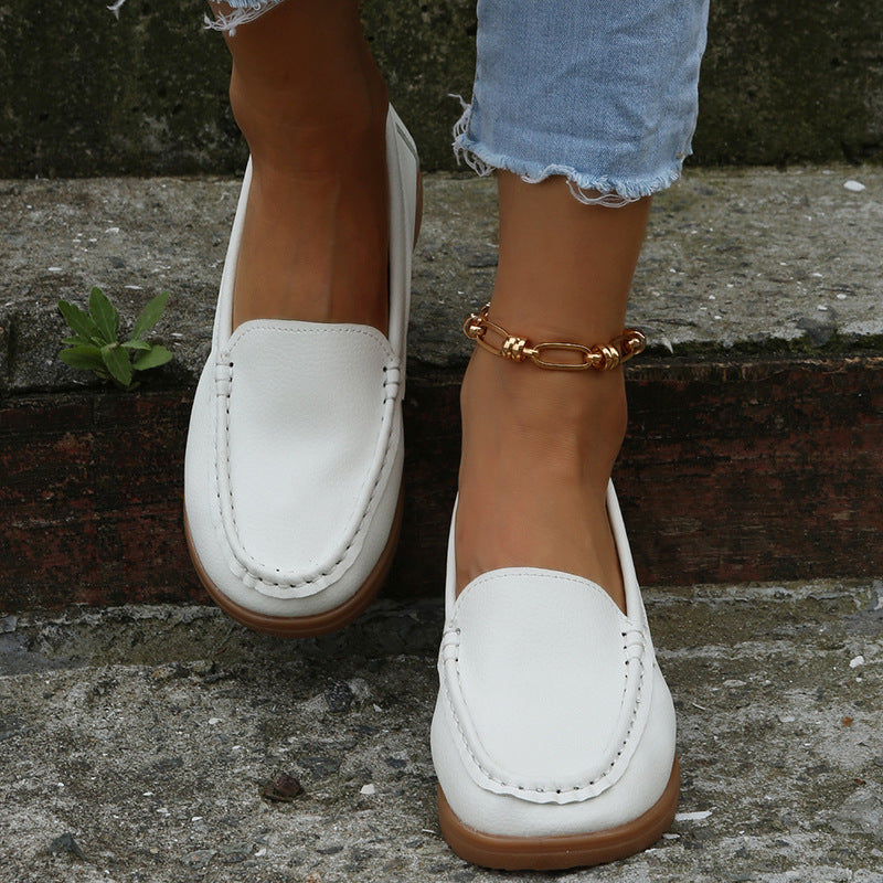 Damen lässige Slip-On Loafer mit ergonomischer Keilsohle, gepolstertem Komfortfußbett und dekorativer Kontrastnaht EB