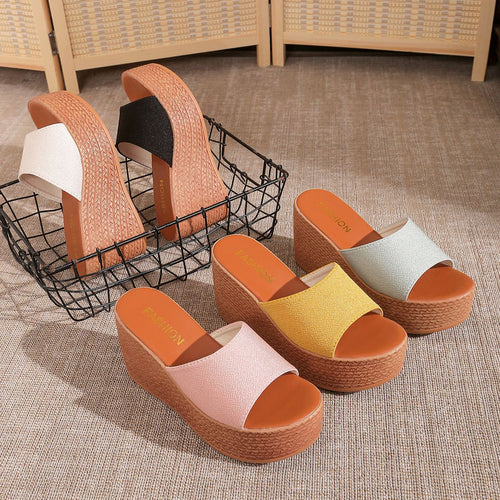 Damen Keil-Pantoletten mit komfortablem Fußbett und breitem Riemendesign EB
