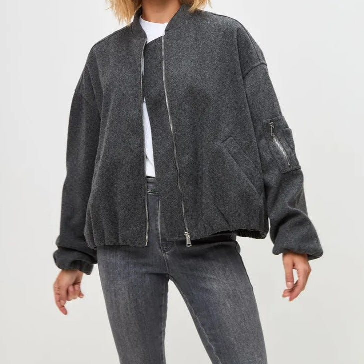 Damen Modernes Oversize-Fleecejacke mit hochgeschlossenem Kragen und seitlichen Eingrifftaschen EB
