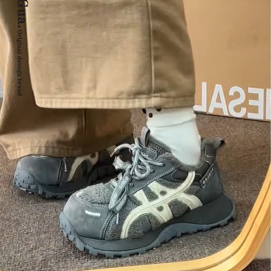 Damen modische Sneakers mit hochwertiger Fleece-Konstruktion und innovativem Sohlenprofil EB