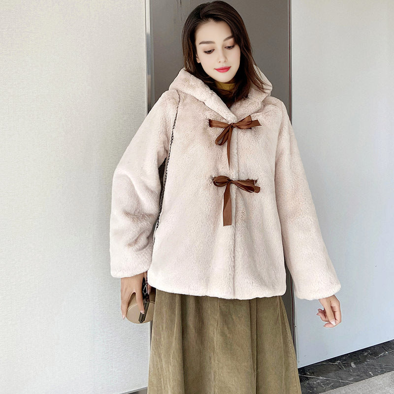 Damen Kuschelige Kunstpelzjacke mit Kapuze und Schleifendetails EB