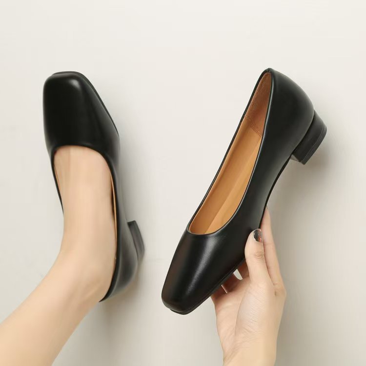 Damen klassische Ballerinas mit elegantem Quadratzehen-Design und leichtem Blockabsatz EB