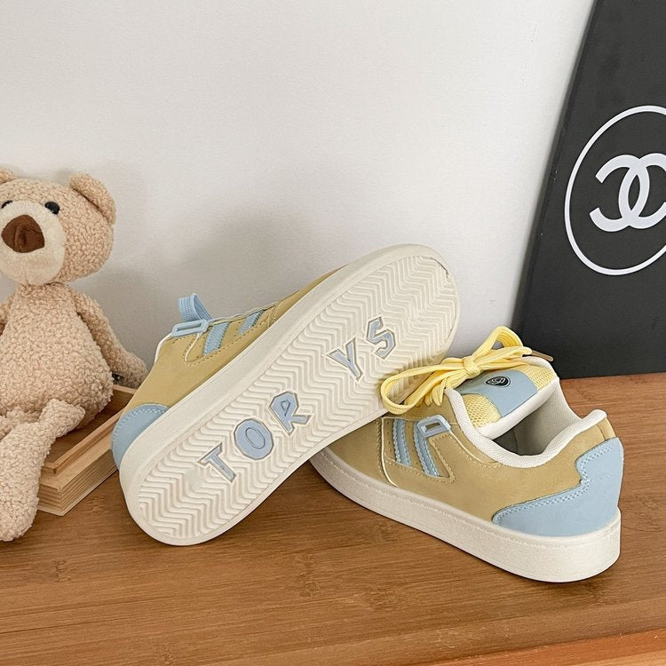 Damen Modische Freizeitsneakers mit weichem Wildleder-Obermaterial und bunten Akzenten EB